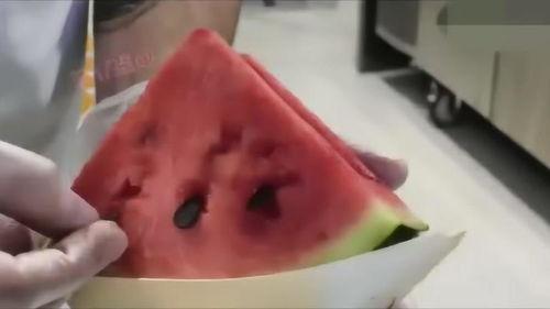 巧克力甜品及吃瓜,巧克力甜品与悠闲吃瓜时光的完美邂逅