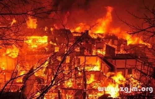 梦到吃瓜和大火,瓜果飘香与烈焰燃烧的奇幻之旅