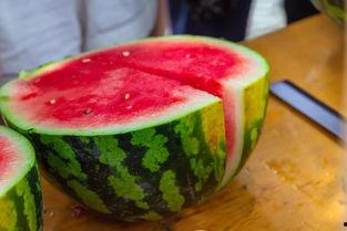 华庄大学吃瓜,揭秘校园里的那些事儿